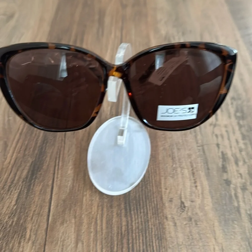 Joe's Tortoise Sunglasses Classic Style